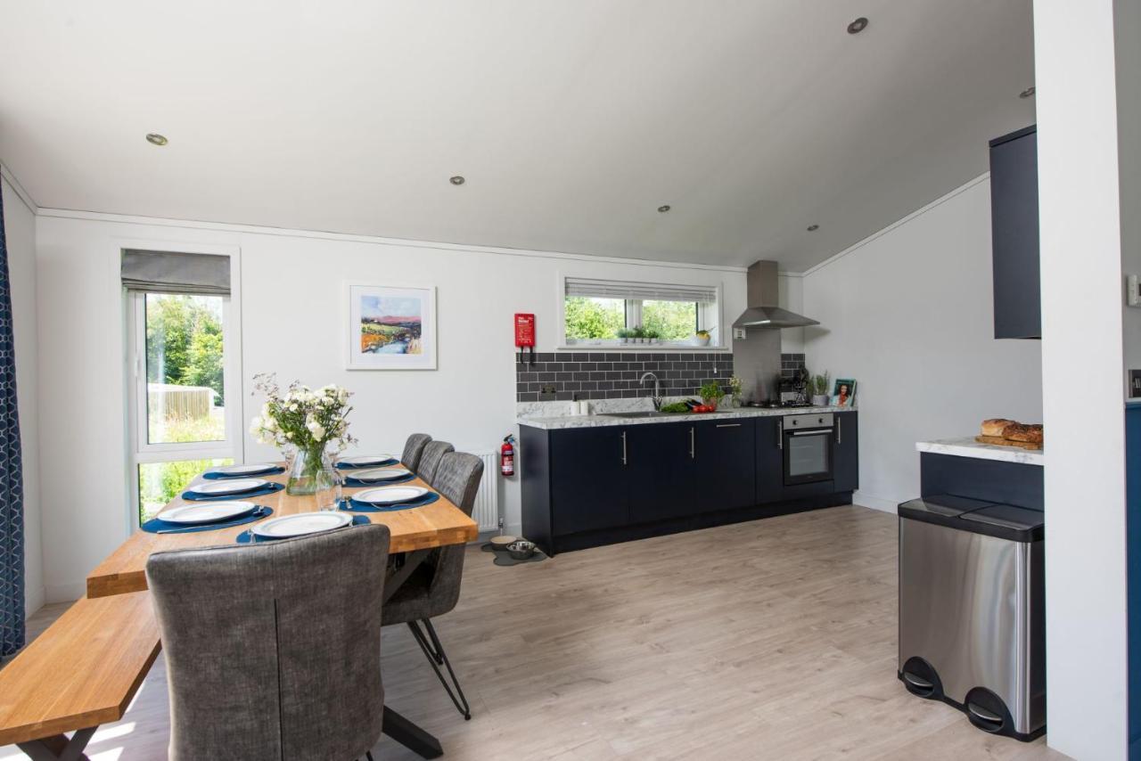 Buttercup Lodge, 33 Roadford Lake Lodges Lifton Экстерьер фото