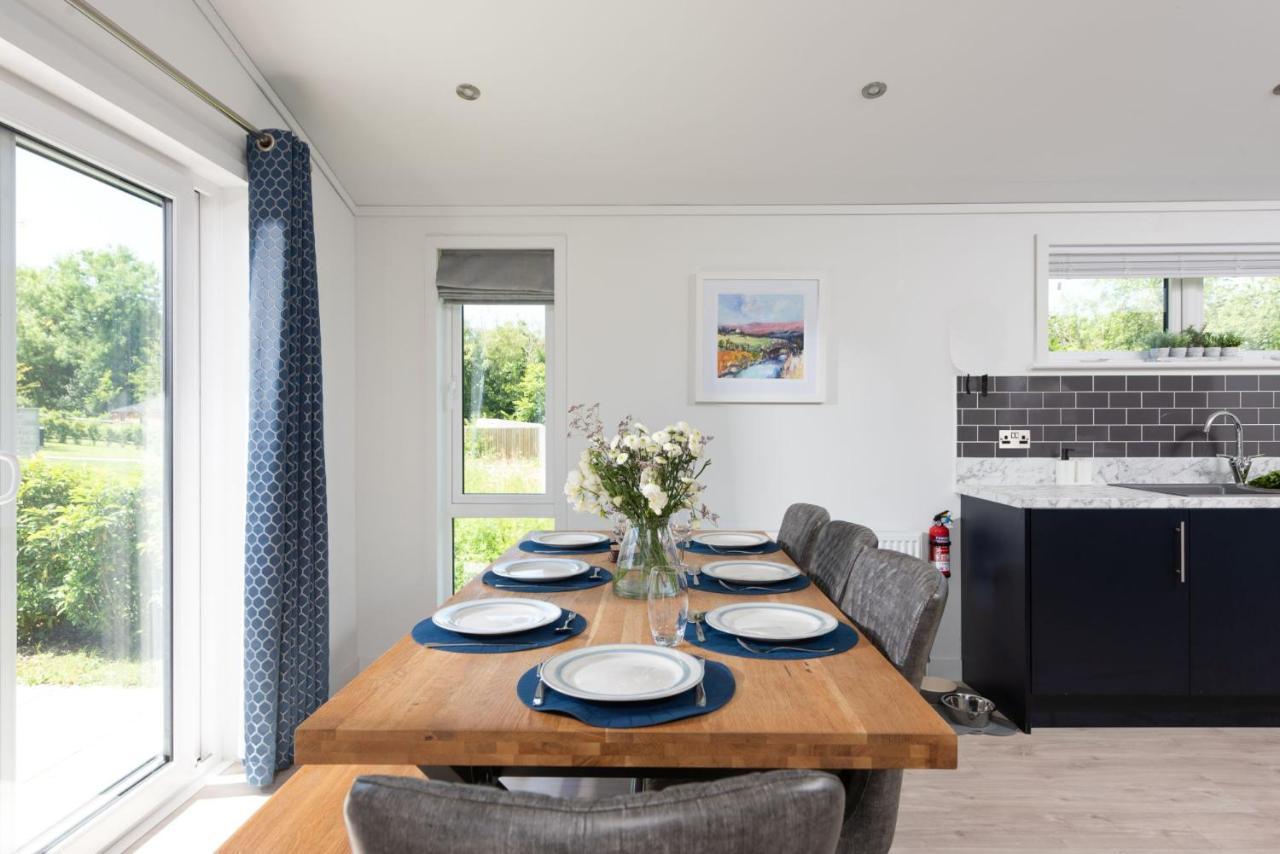 Buttercup Lodge, 33 Roadford Lake Lodges Lifton Экстерьер фото