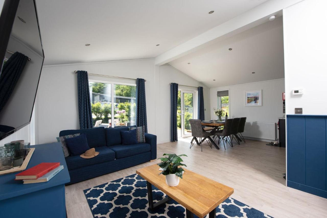 Buttercup Lodge, 33 Roadford Lake Lodges Lifton Экстерьер фото