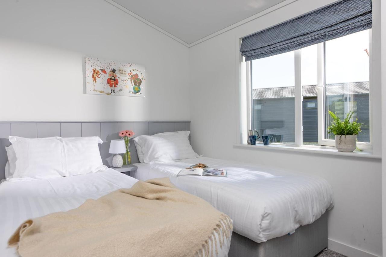 Buttercup Lodge, 33 Roadford Lake Lodges Lifton Экстерьер фото
