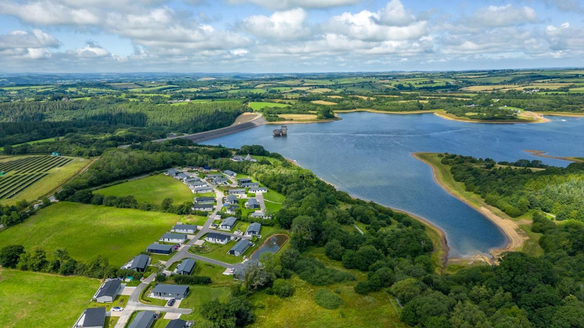 Buttercup Lodge, 33 Roadford Lake Lodges Lifton Экстерьер фото