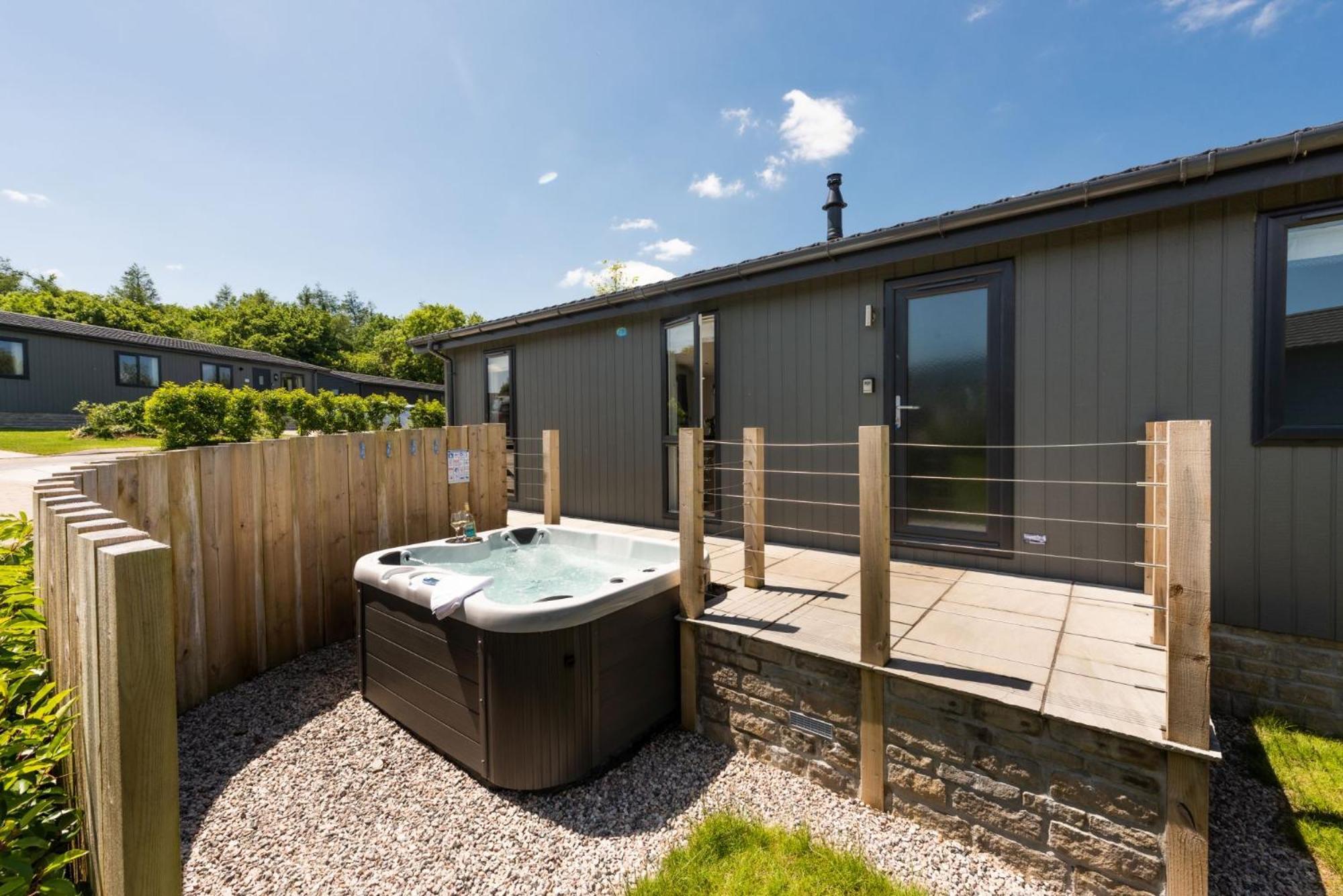 Buttercup Lodge, 33 Roadford Lake Lodges Lifton Экстерьер фото